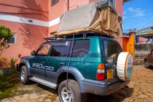 car-rental-in-uganda-with-rooftop-tents